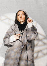 Load image into Gallery viewer, Rain coat light grey