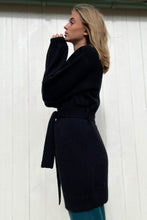 Load image into Gallery viewer, Wool cardigan