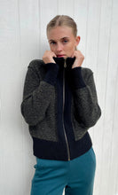 Load image into Gallery viewer, Cardigan with zipper