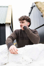 Load image into Gallery viewer, Patterned brown jumper