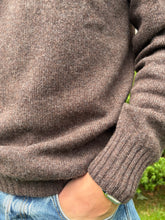 Load image into Gallery viewer, Polo sweater brown
