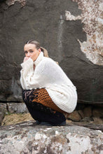 Load image into Gallery viewer, Glóa trousers - Made to order
