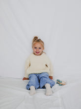 Load image into Gallery viewer, Rib knit jumper in white
